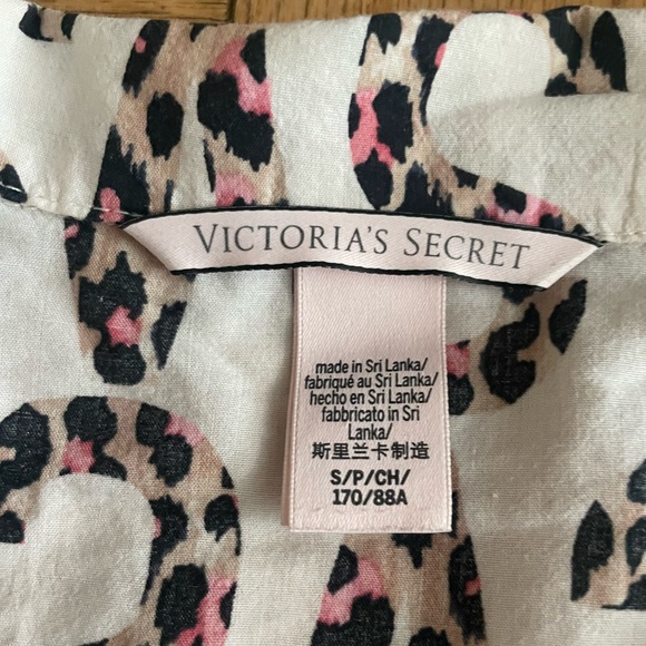 Victoria Secret Pajama Top - Picture 4 of 4
